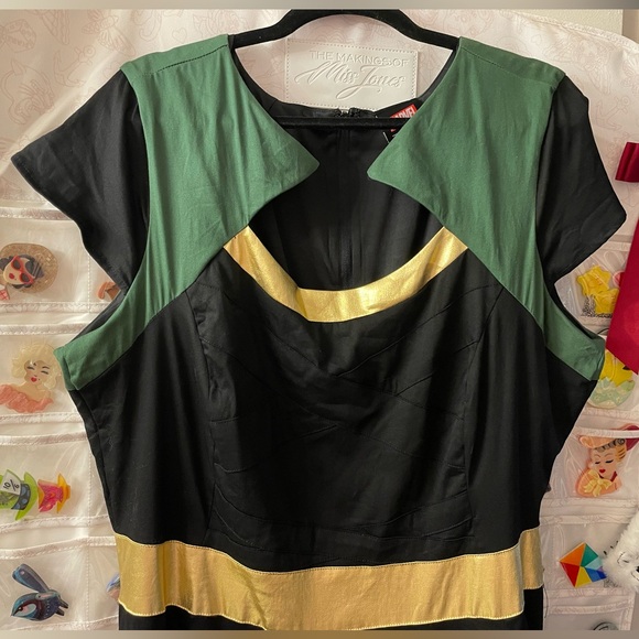 Her Universe Marvel Loki Sylvie Retro Dress Her Universe Exclusive - Picture 7 of 11